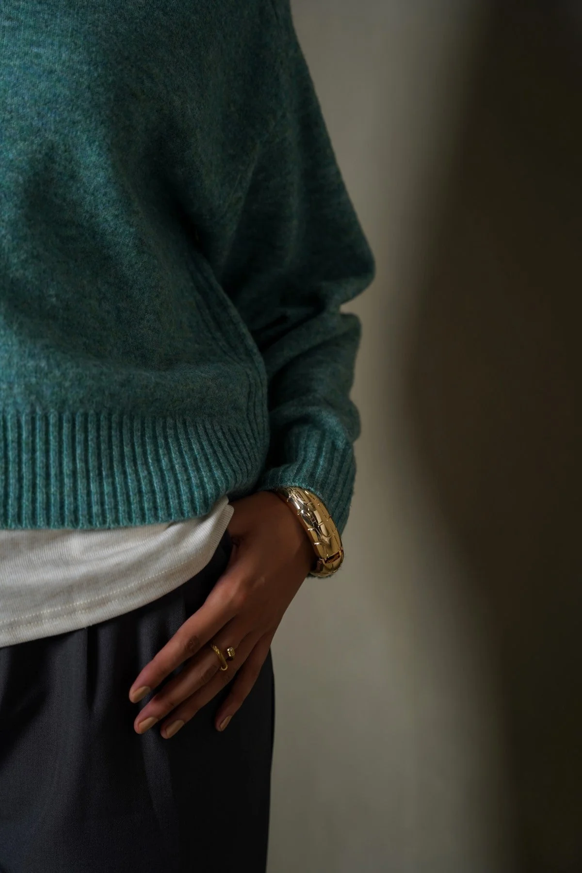 SOFT BUTTER SWEATER - Image 6