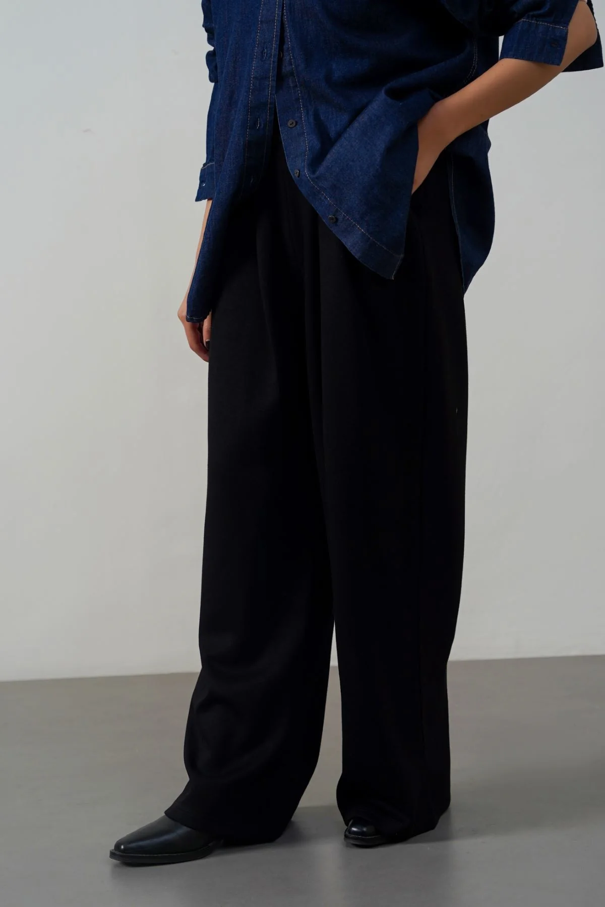 SOFT-KNIT STRAIGHT TROUSERS - Image 3