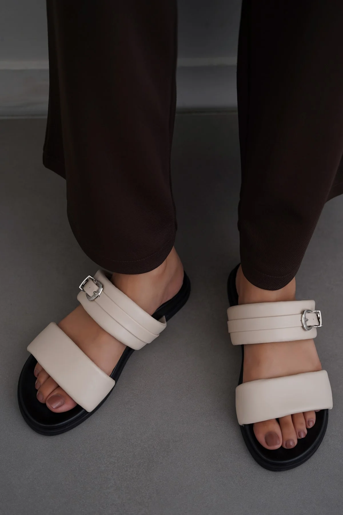 SOFT PALM DRIFT SLIDES - Image 4