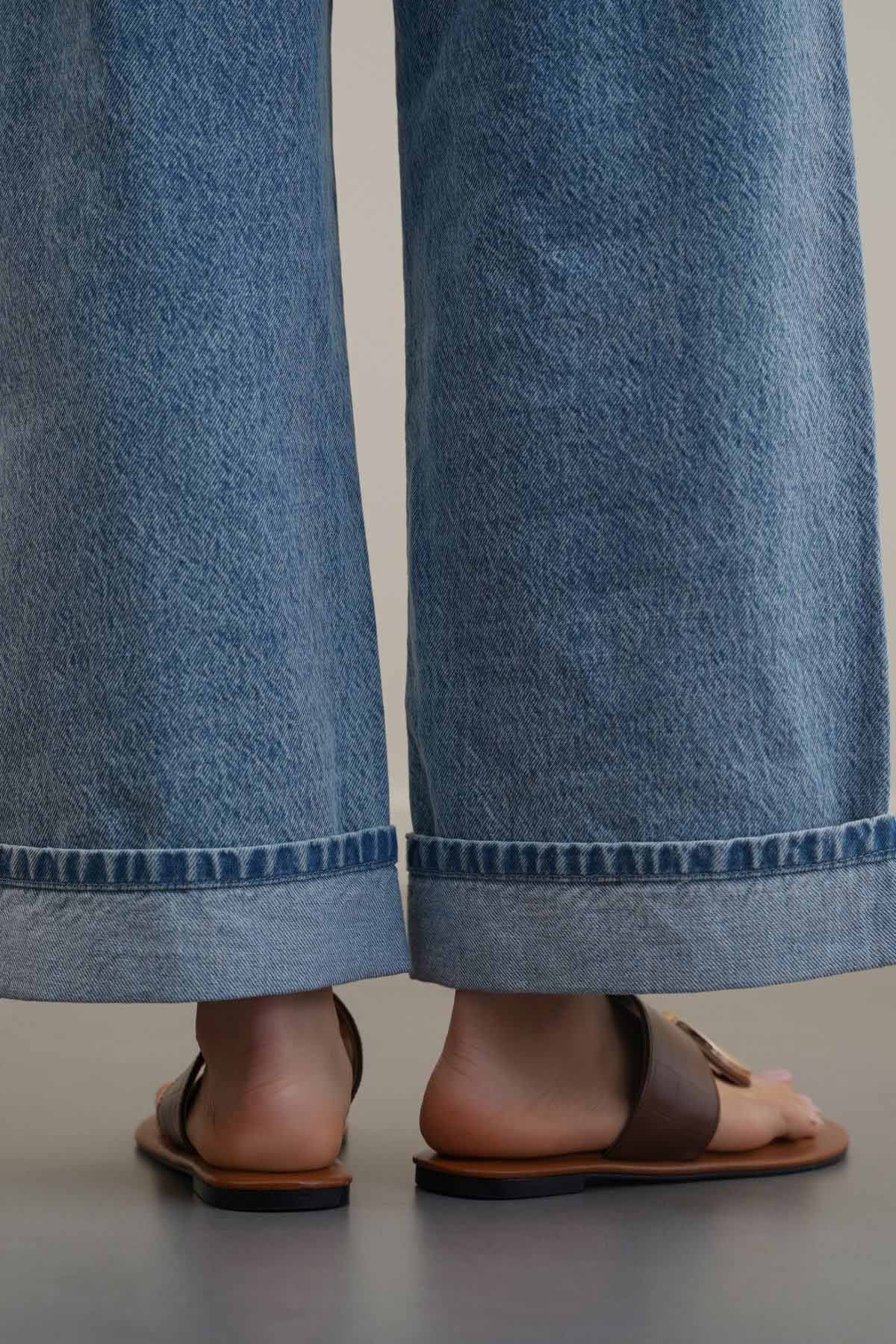 SOFT SUMMER SLIDES - Image 3