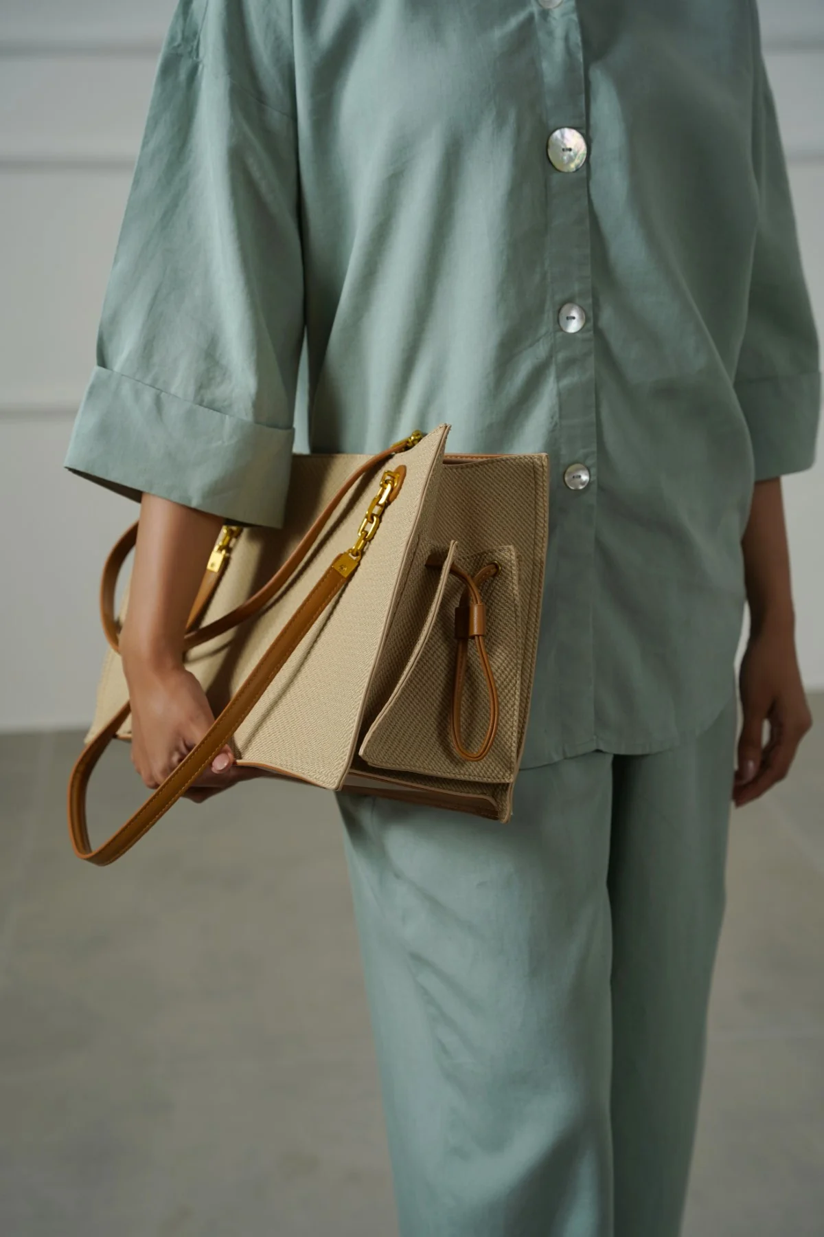 GARRETTE LARGE TOTE - Image 5