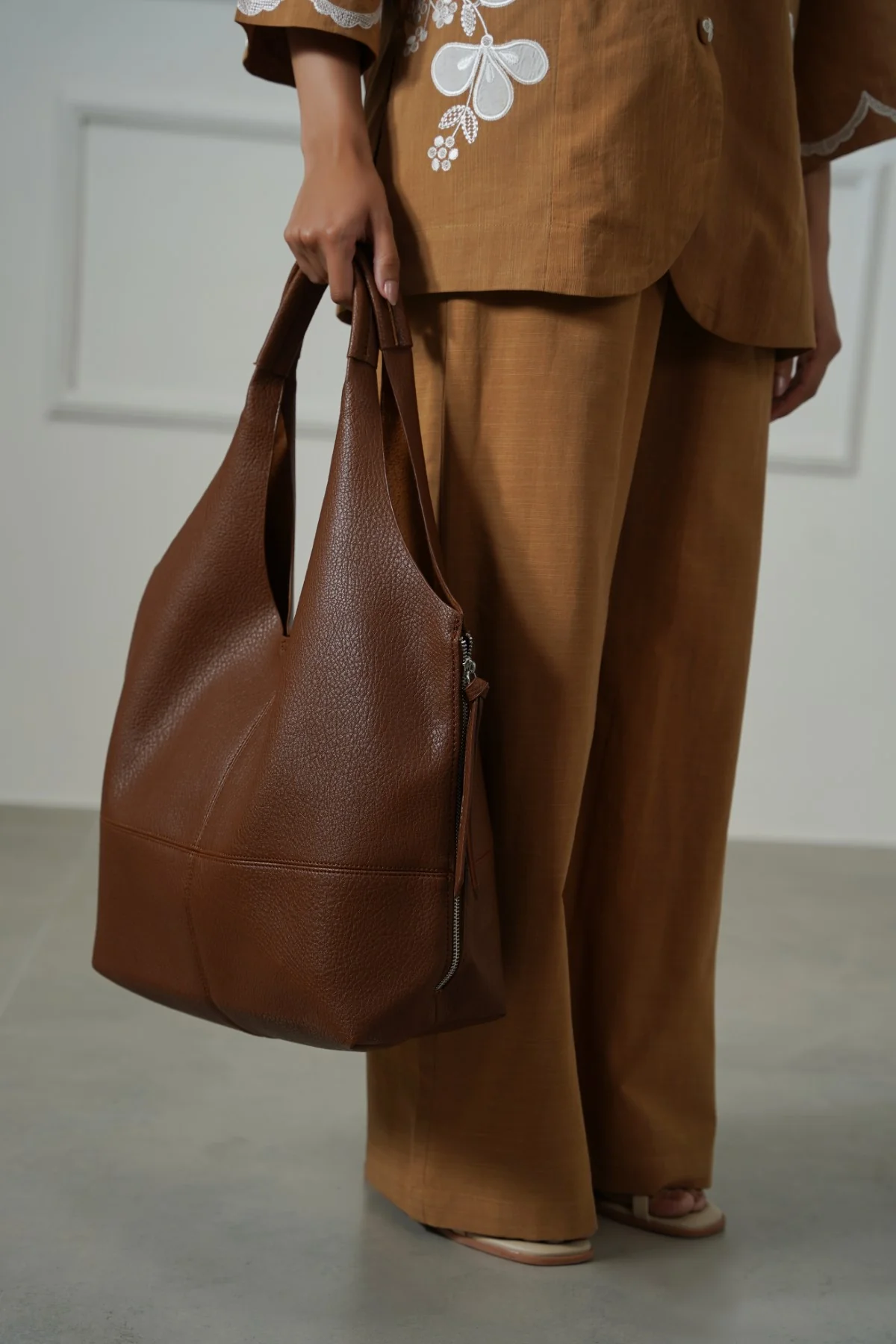 SOFT TRAVELER TOTE - Image 3