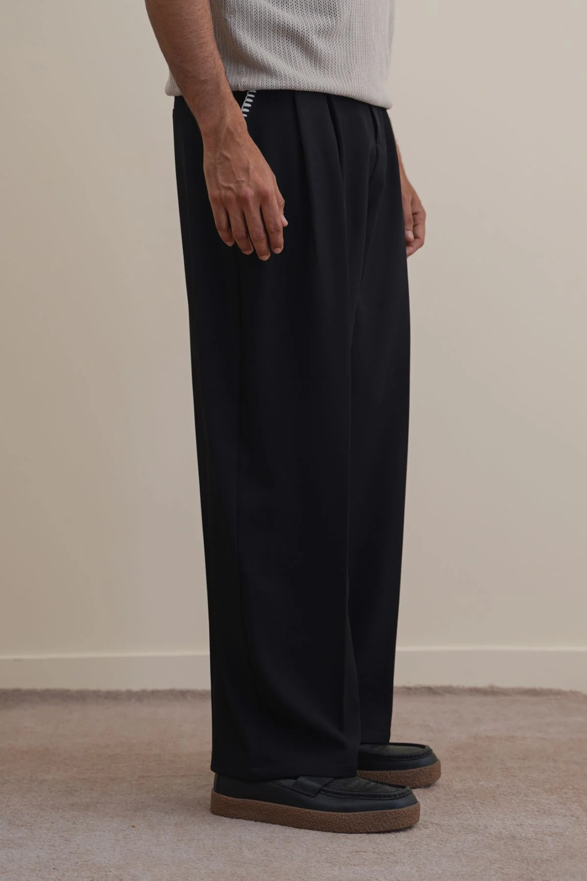 STITCH DETAIL TAILORED PANTS