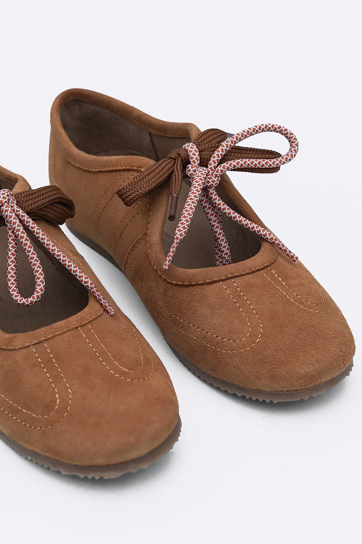 STREET SNEAKERINA - Image 2