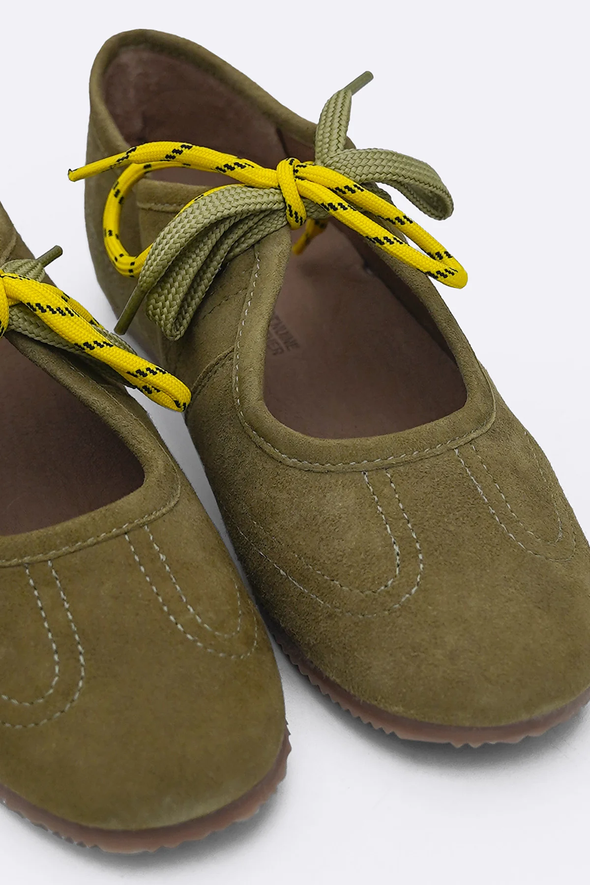 STREET SNEAKERINA - Image 2