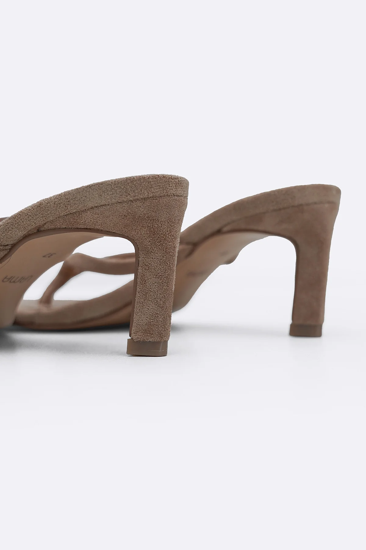 STUDIO FLIP HEELS - Image 3