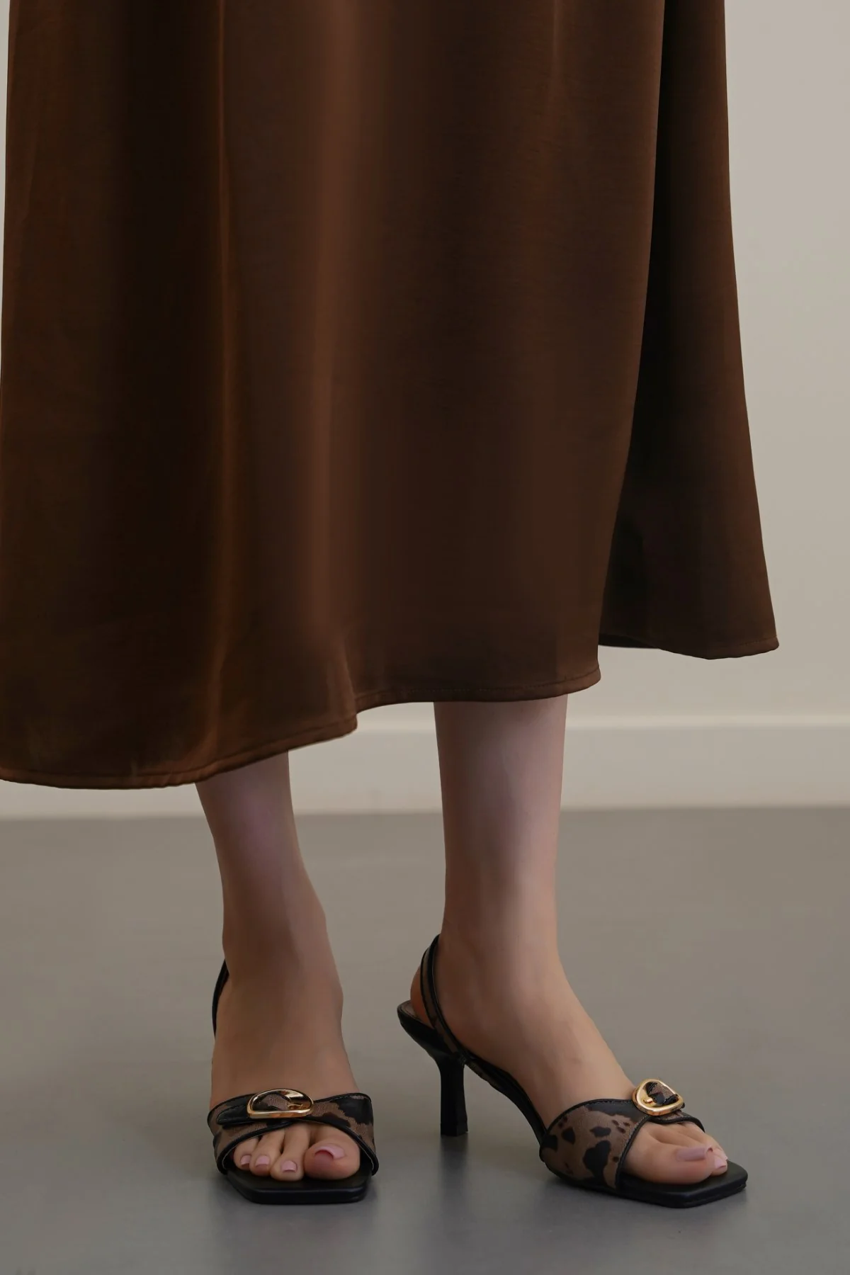 STUDIO SLINGBACK HEELS - Image 2