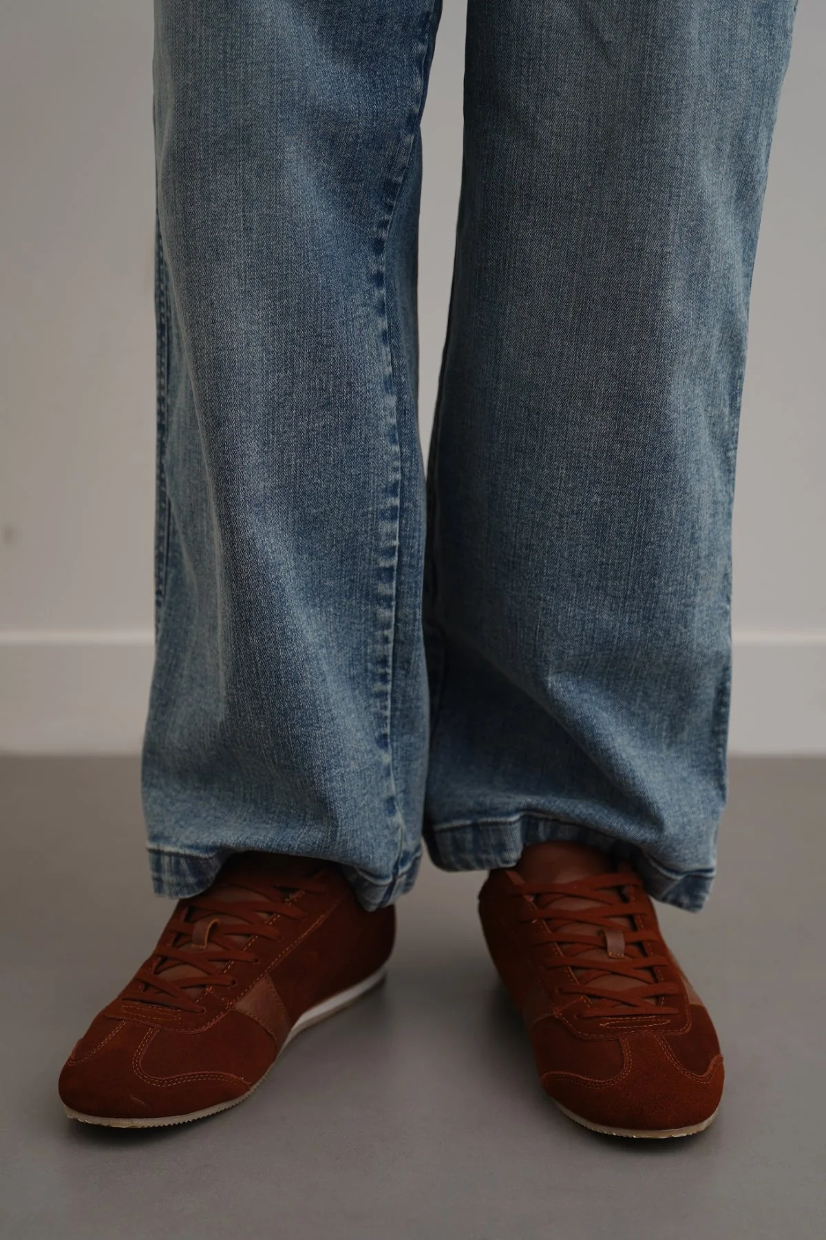 SUEDE LIFESTYLE SNEAKERS - Image 3