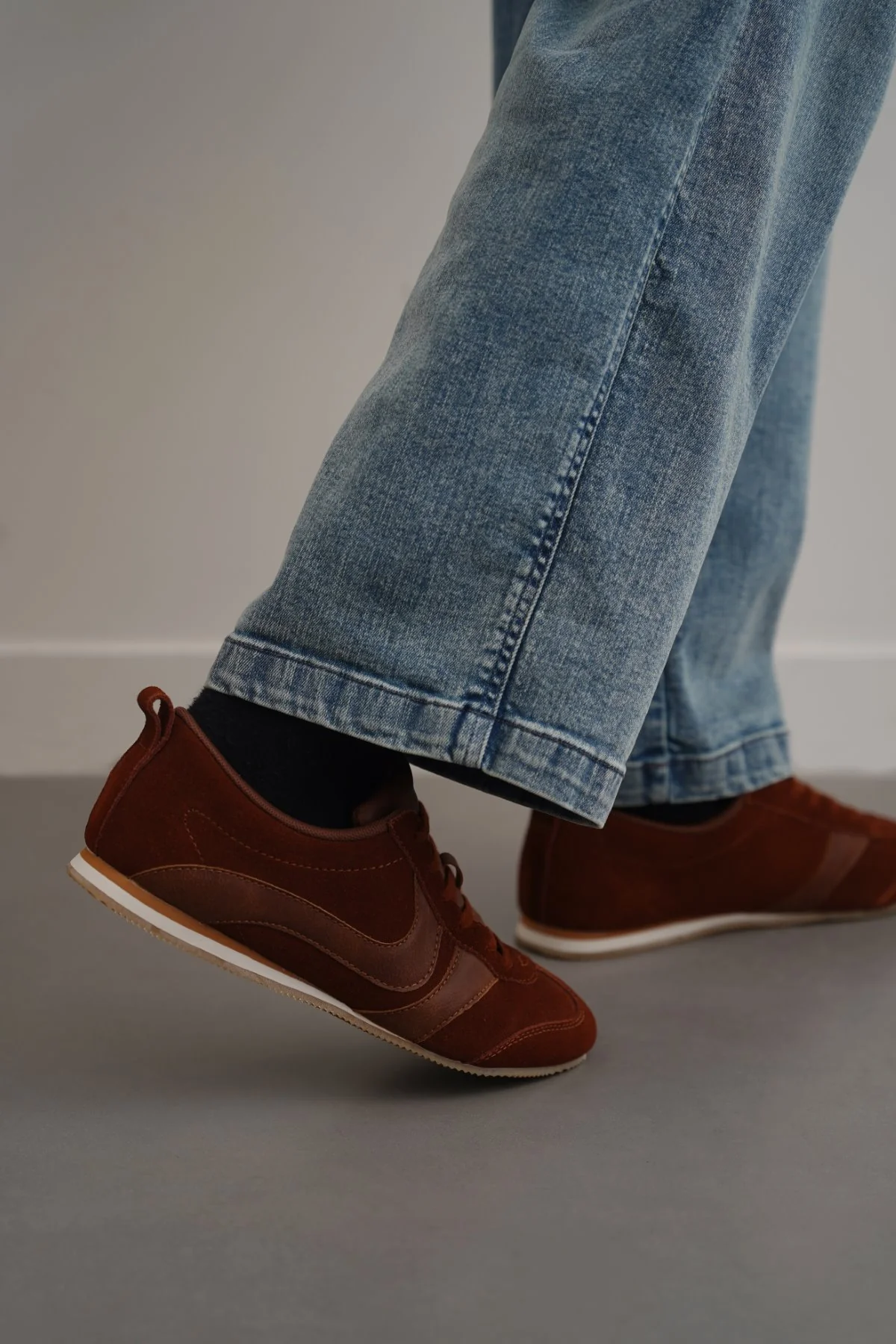 SUEDE LIFESTYLE SNEAKERS - Image 4