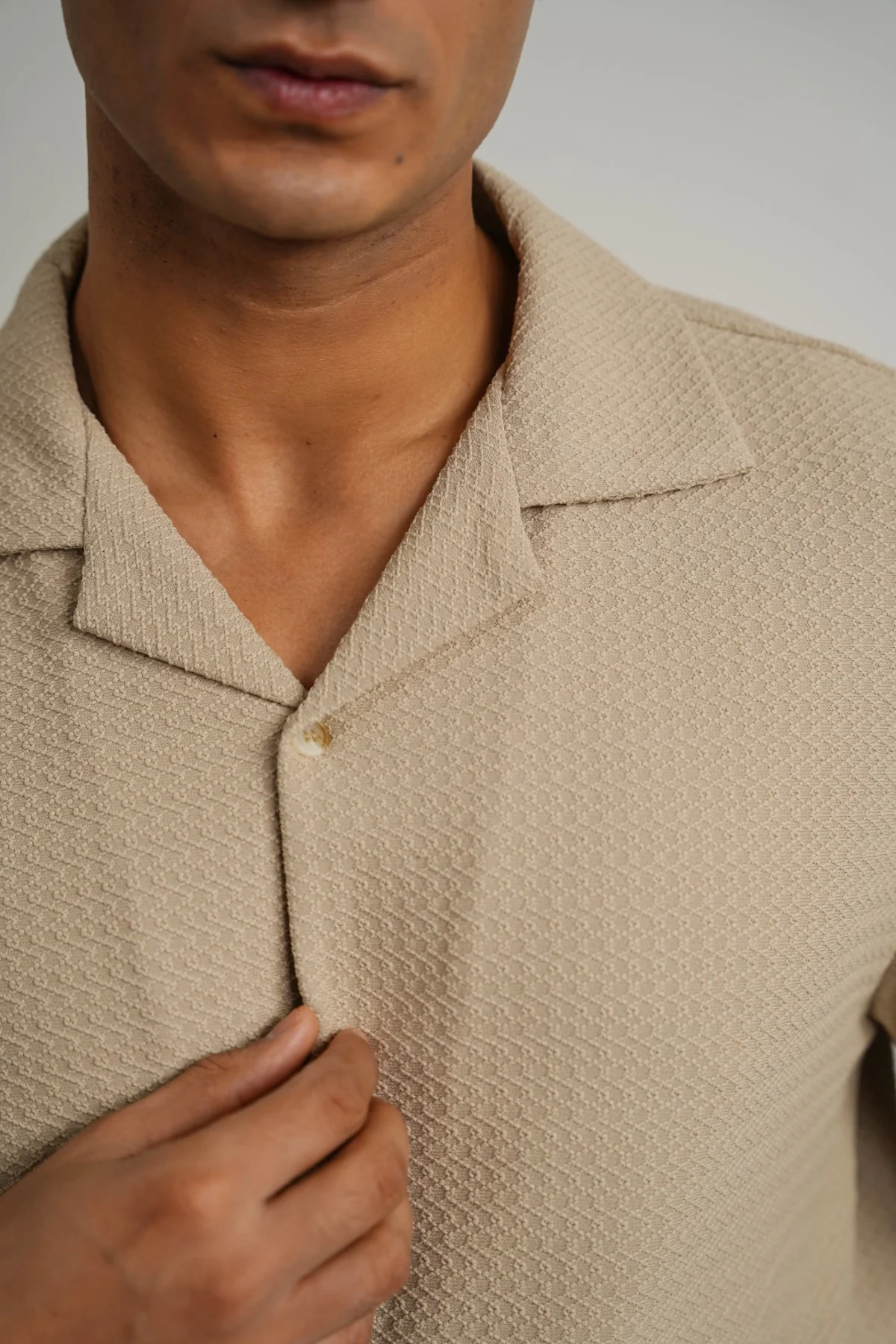 SUMMER KNIT BUTTON DOWN - Image 3