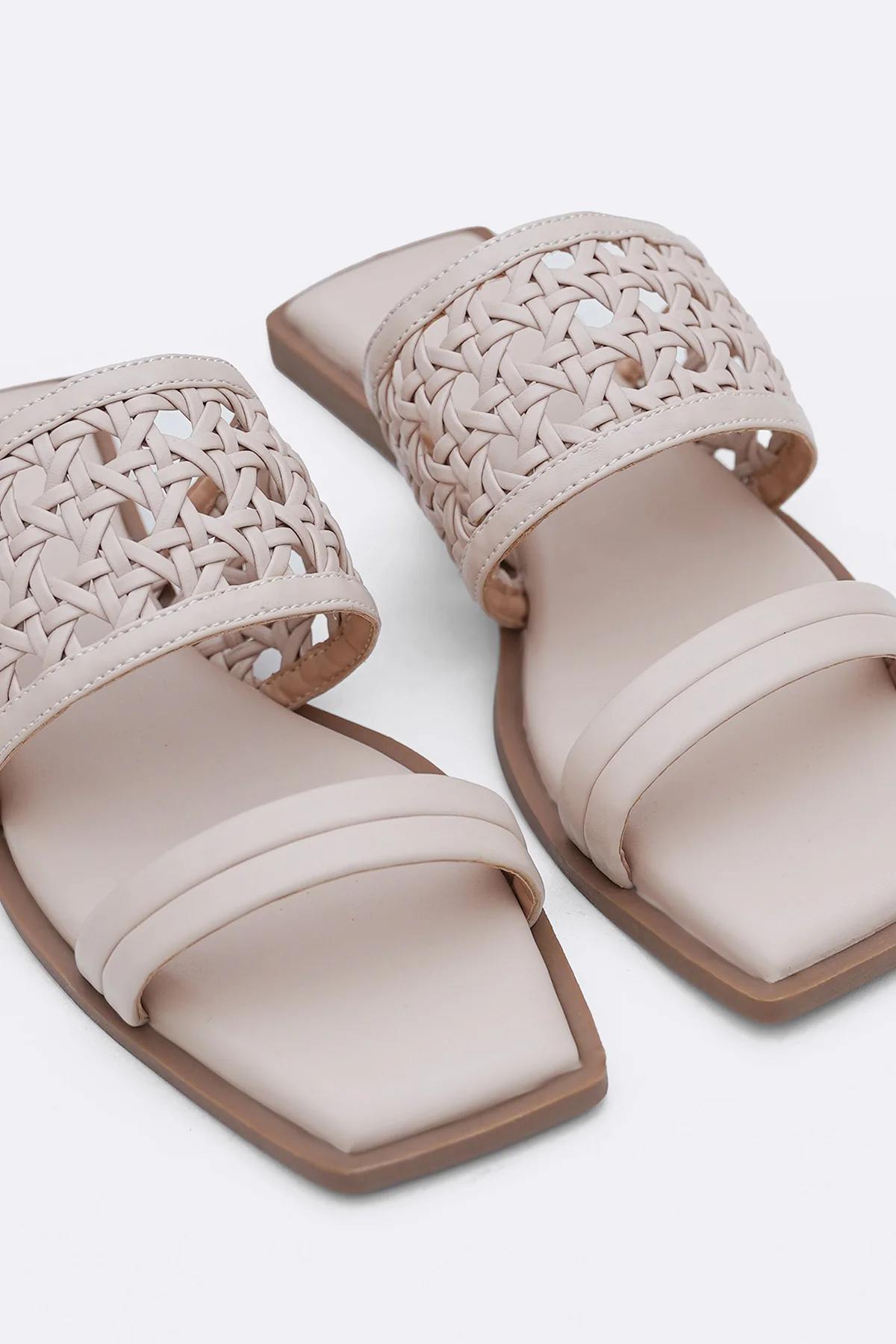 SUMMER WEAVE SLIDES - Image 3