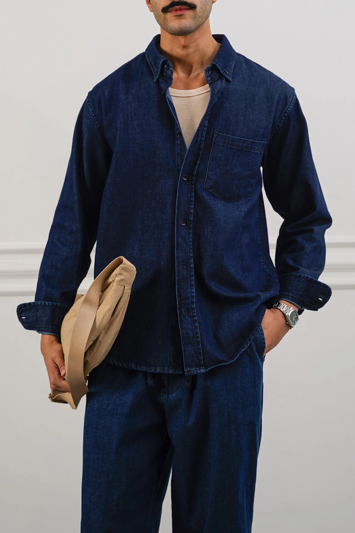 TAILORED DENIM SHIRT