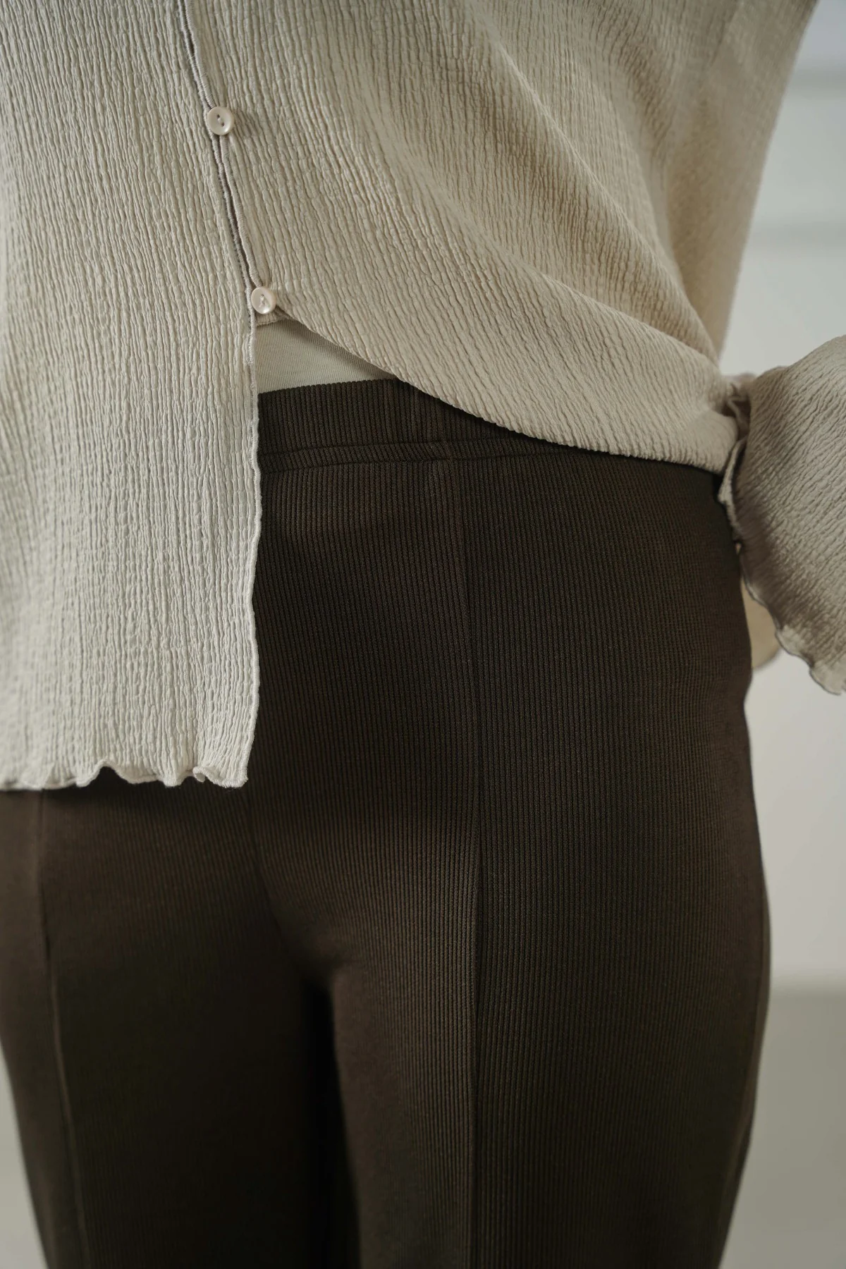 TAPERED SLIT PANTS - Image 3