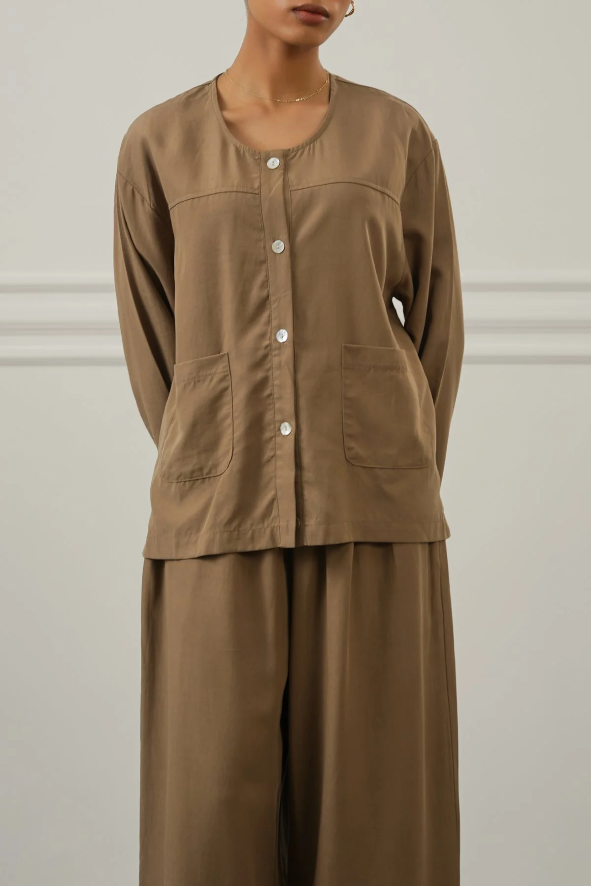 TENCEL-LINEN POCKET BLOUSE