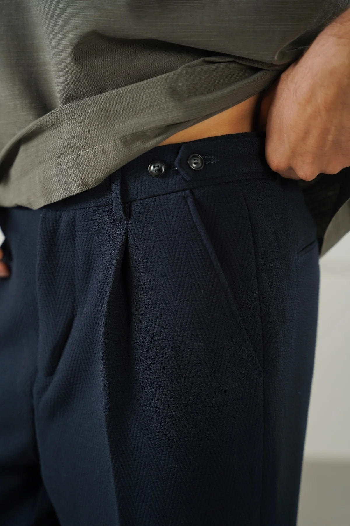 TEXTURED ADJUSTABLE PANTS - Image 4