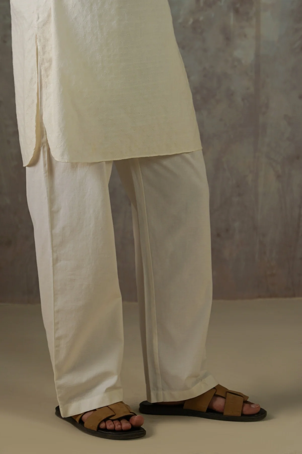 TEXTURED COTTON PANTS