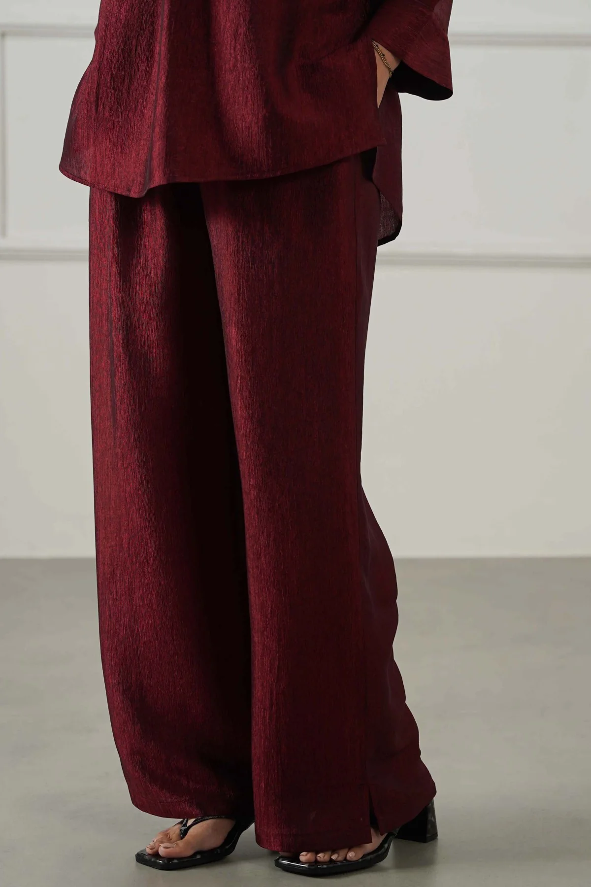 TEXTURED FLOWY PANTS - Image 4