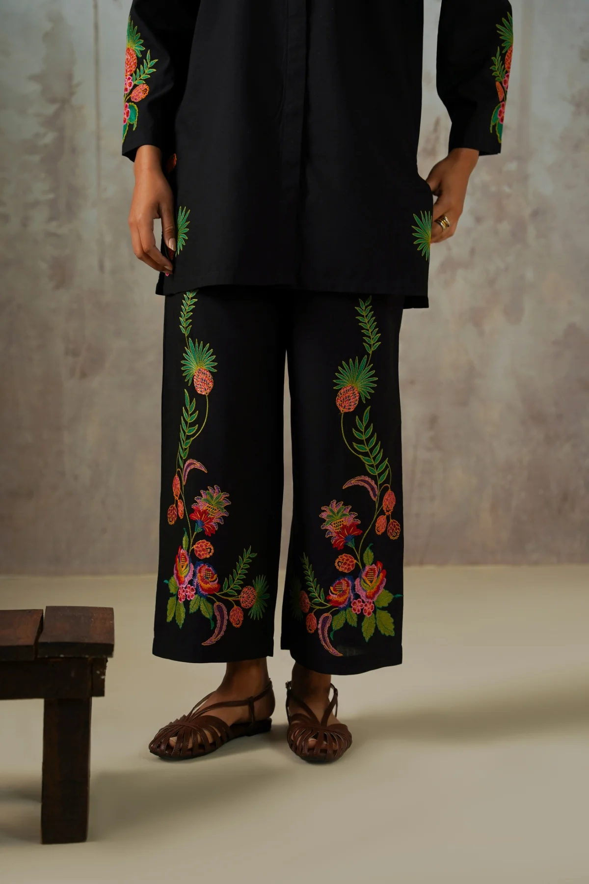 TROPICAL ESCAPE BRODERIE CULOTTES