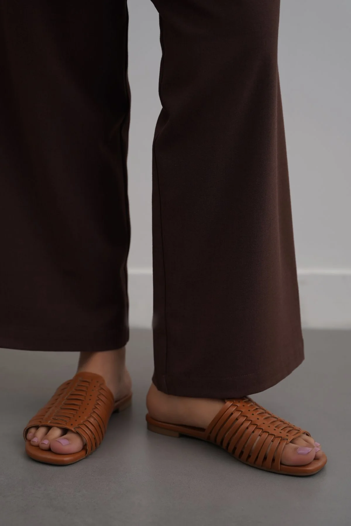 TROPICAL WEAVE SLIDES - Image 2