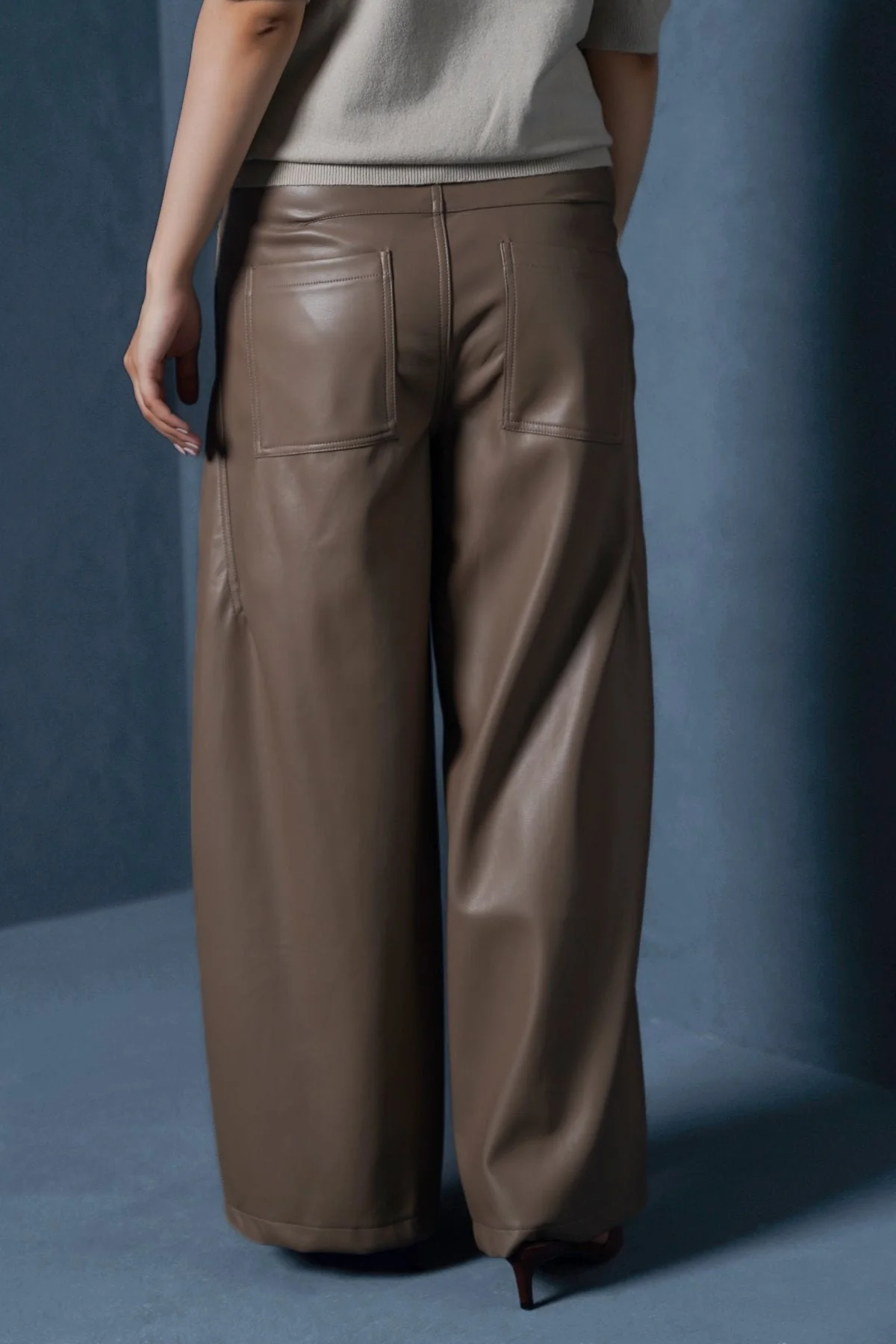 VEGAN LEATHER PANTS - Image 5