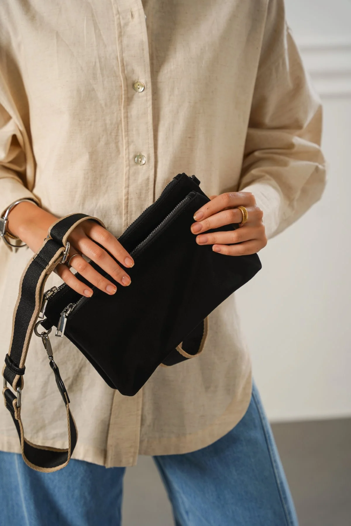 VELVET PEACH CROSSBODY - Image 3