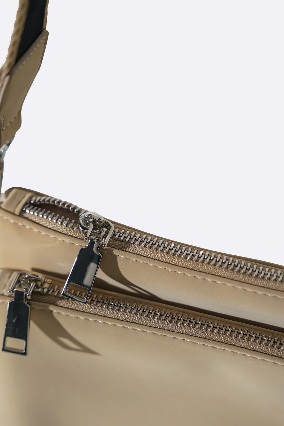 VELVET PEACH CROSSBODY - Image 9