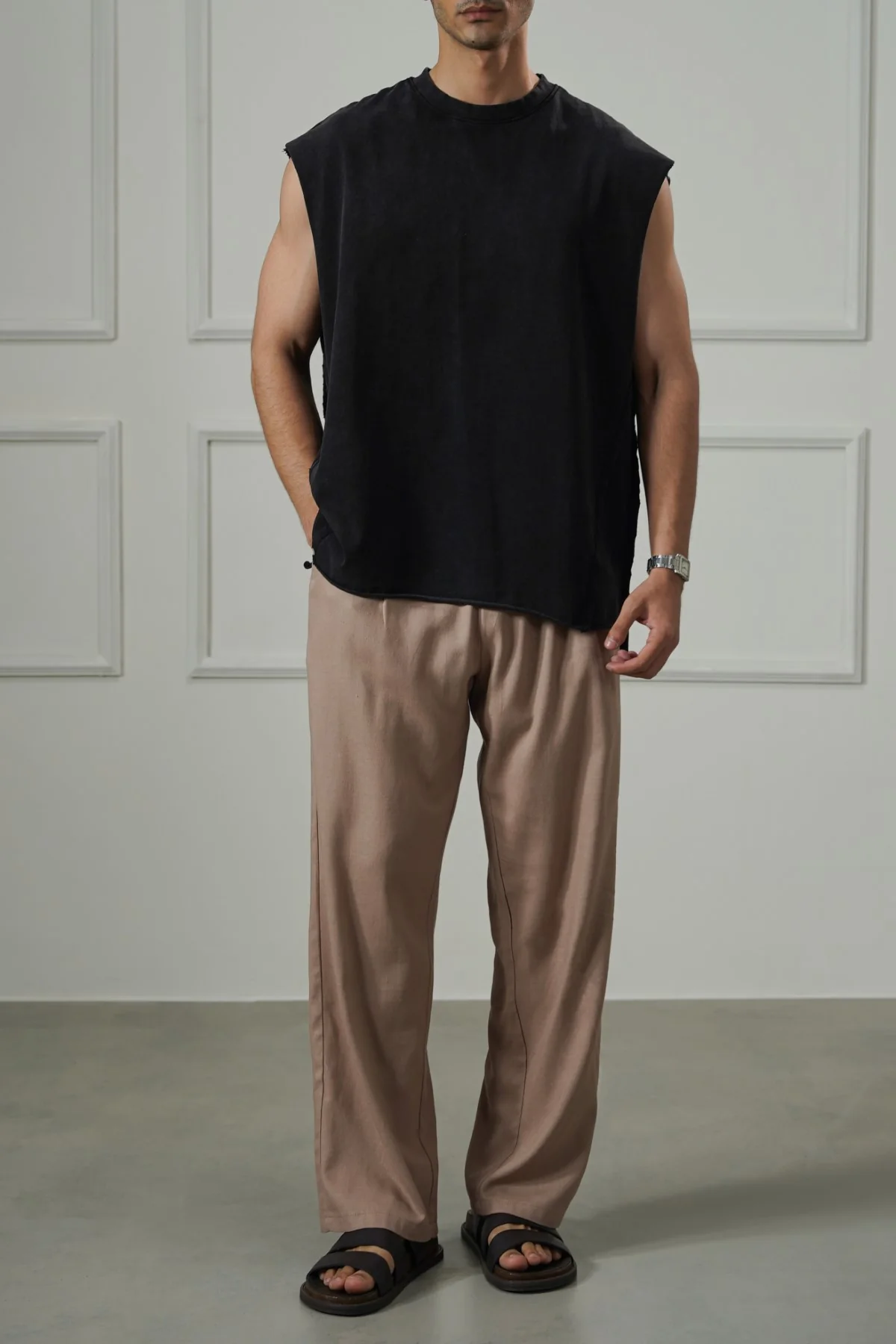 WASHED EFFECT SLEEVELESS TEE