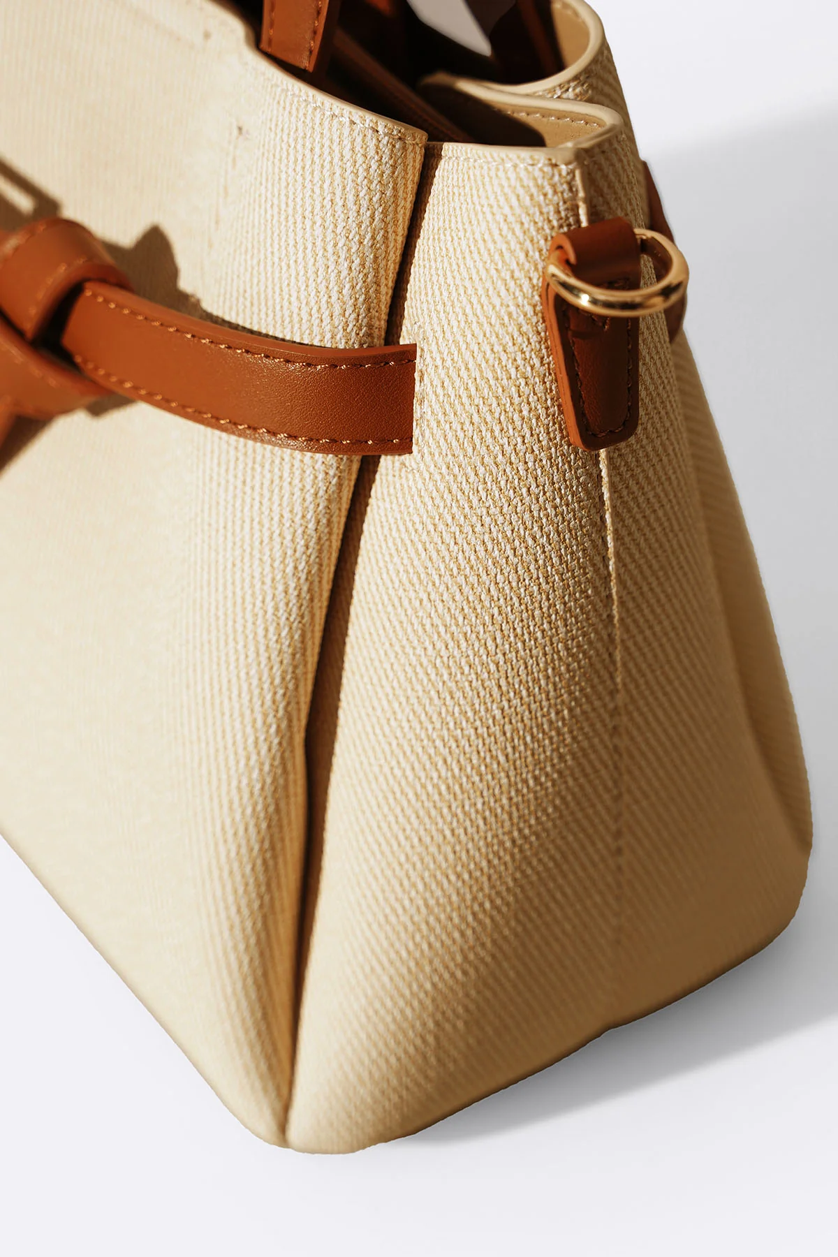 WEEKEND TOP HANDLE BAG - Image 8