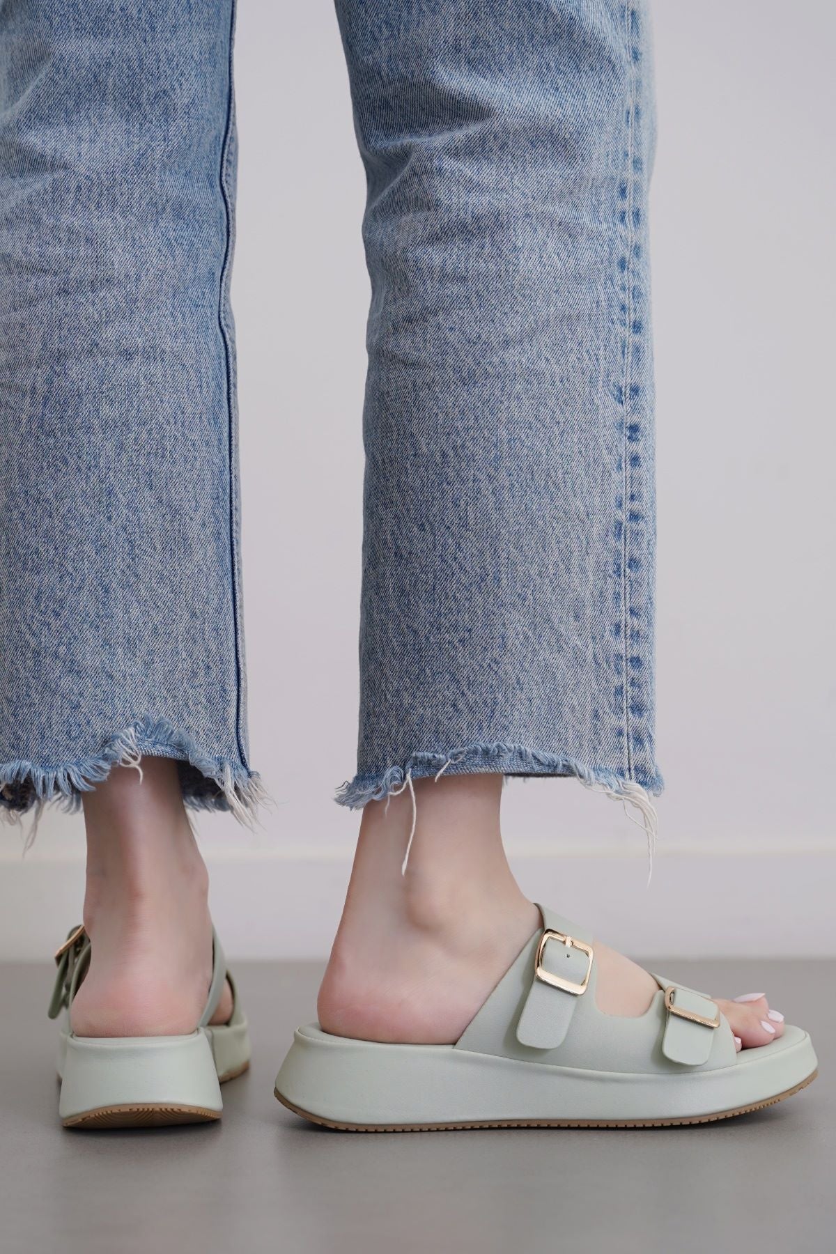 WIDTH ADJUSTABLE MAMA SLIDES - Image 5