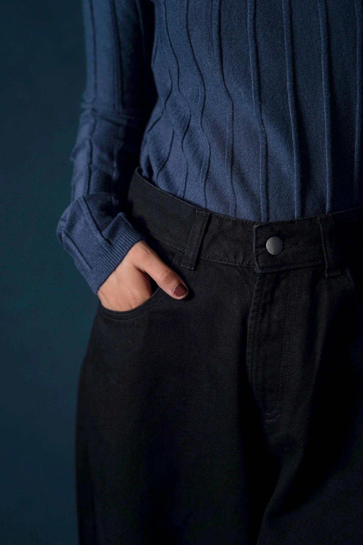 BASIC BARREL JEANS - Image 2