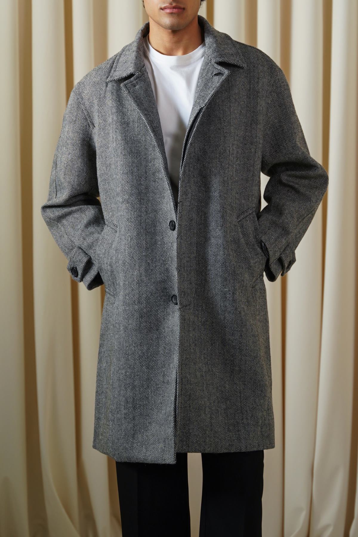 WOOL-BLEND OVERCOAT