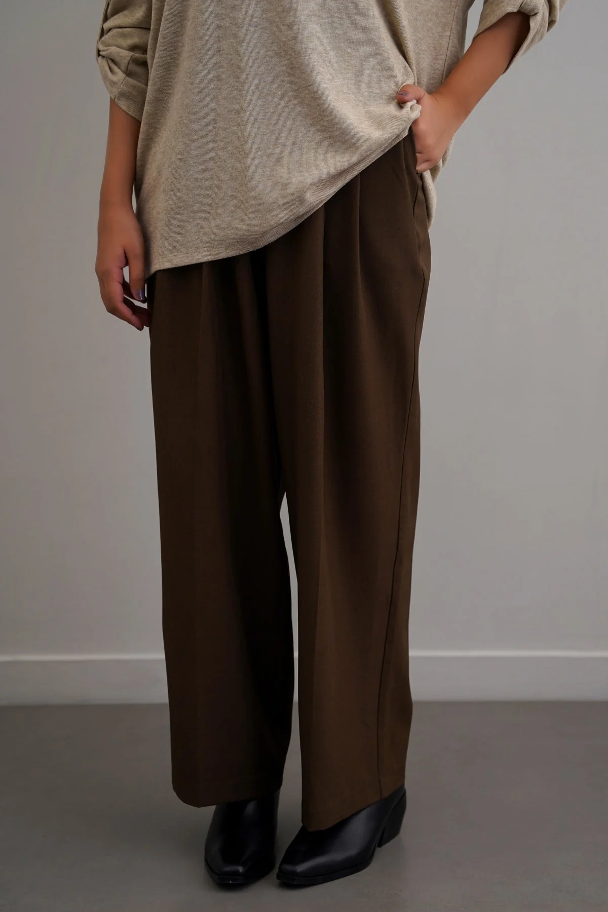 WORKDAY PLEATED PANTS - Image 2