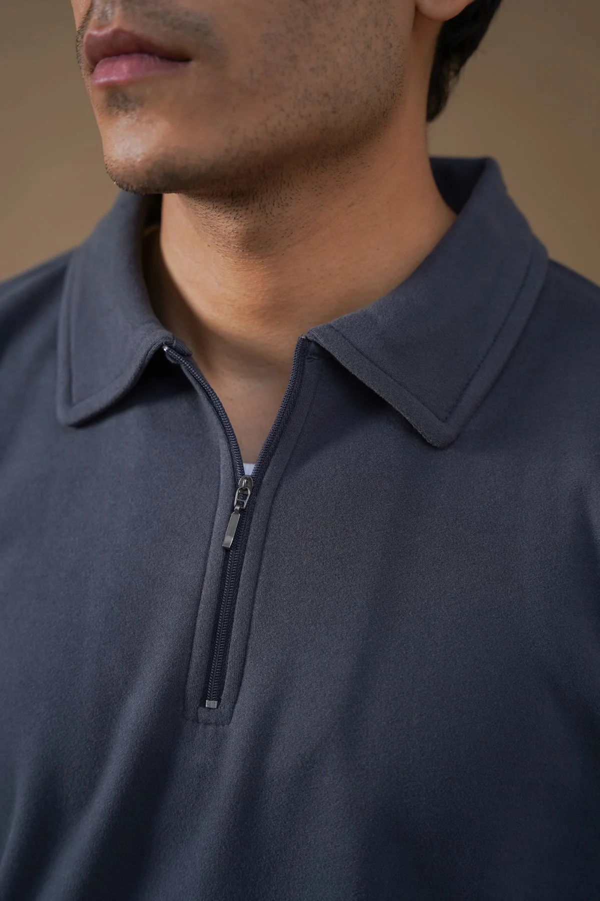 ZIPPER POLO SWEATSHIRT - Image 2